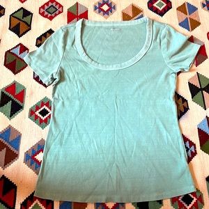 Women’s cotton scoop neck T-shirt